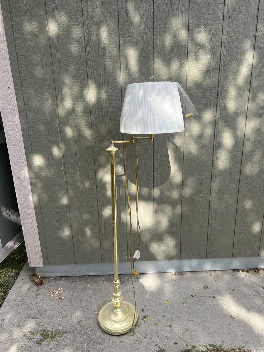 Brass Floor Lamp with White Pleated Shade - Elegant Standing Light Fixture