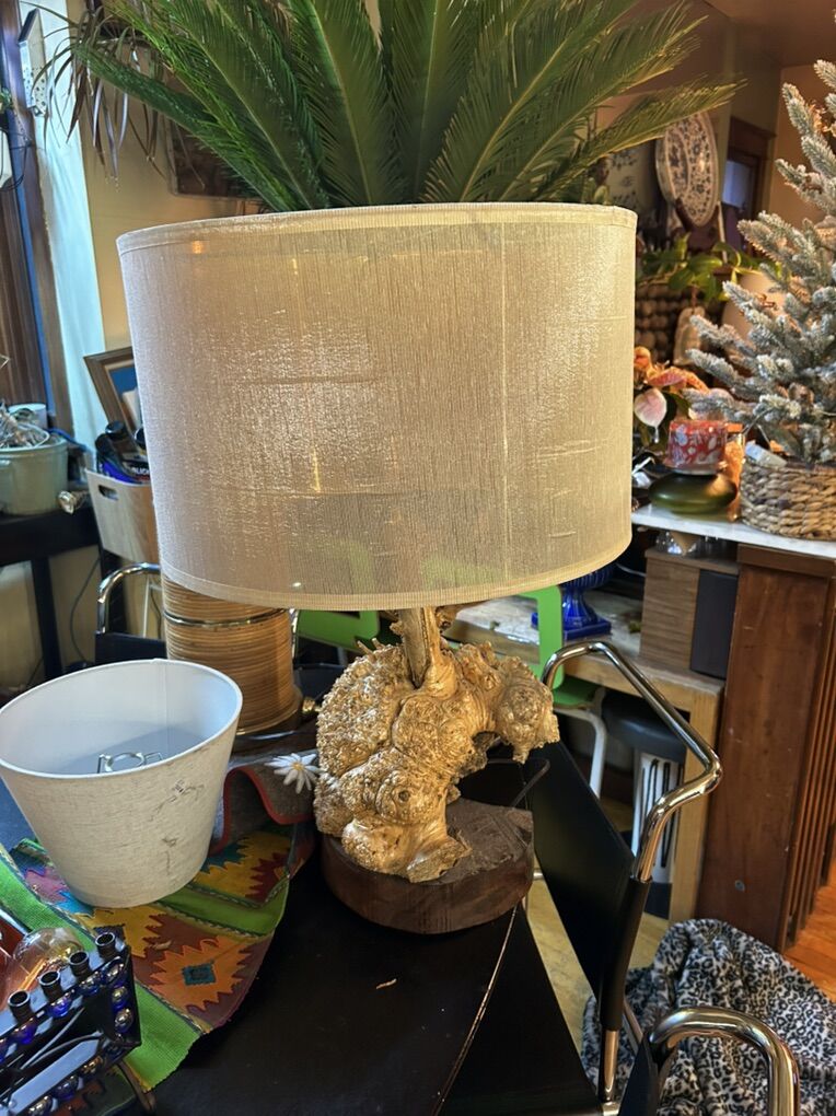 Vintage mid century modern burl wood table lamp.