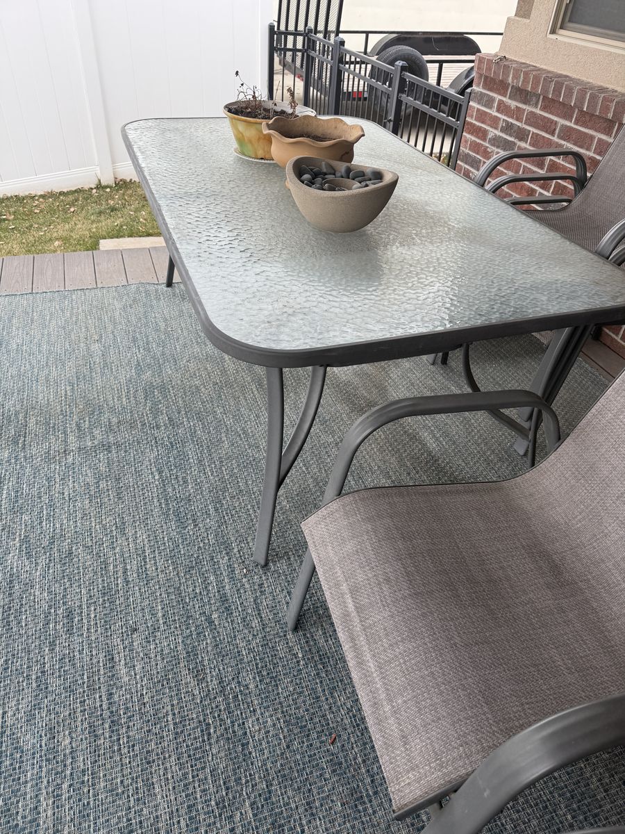 Outdoor Glass Table w/6 Matching Chairs
