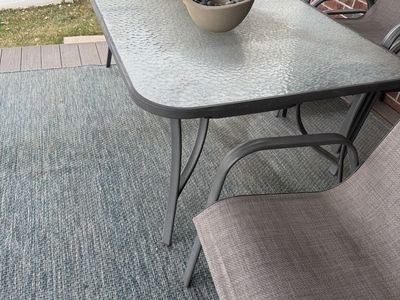 Outdoor Glass Table w/6 Matching Chairs
