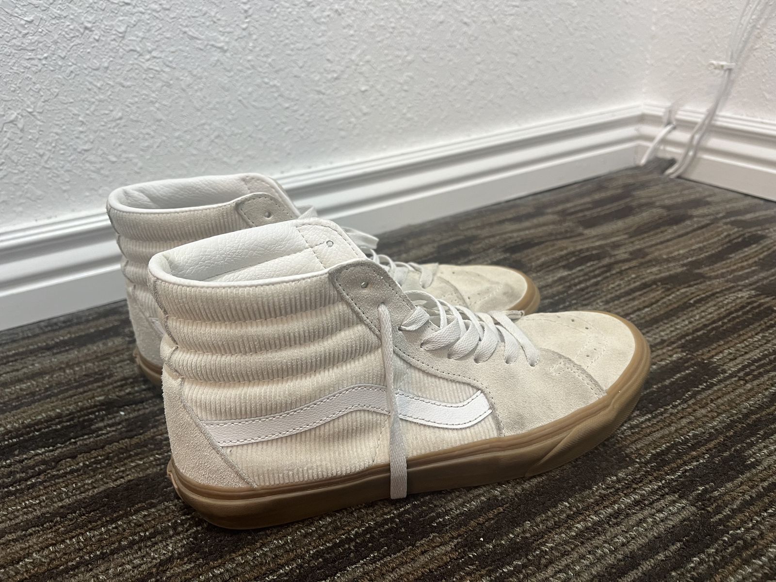 Mens vans high top corduroy white size 9