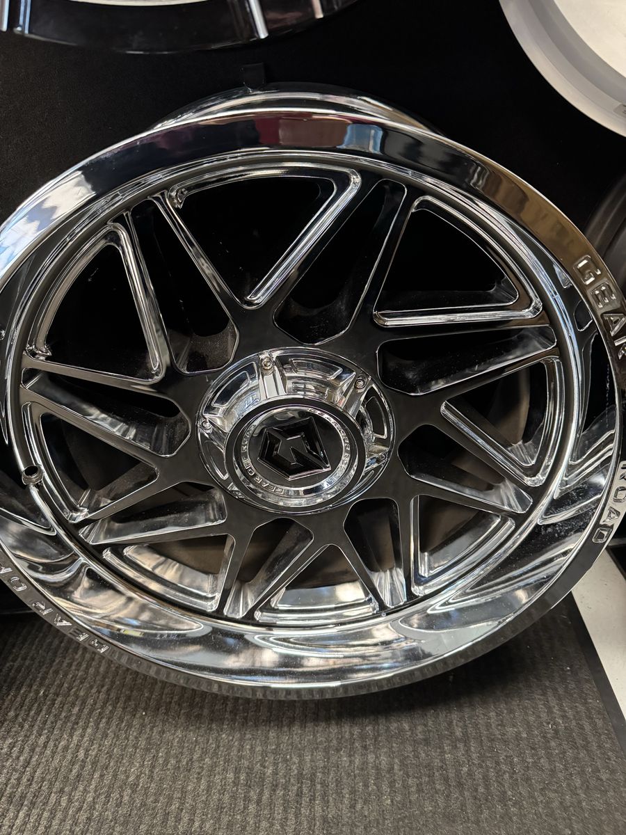 Bran new set of 4 wheels GEAR OFF ROAD 761C Chrome 20x10 Wheel -19mm Offset 6x135/6x5.50 lug pattern