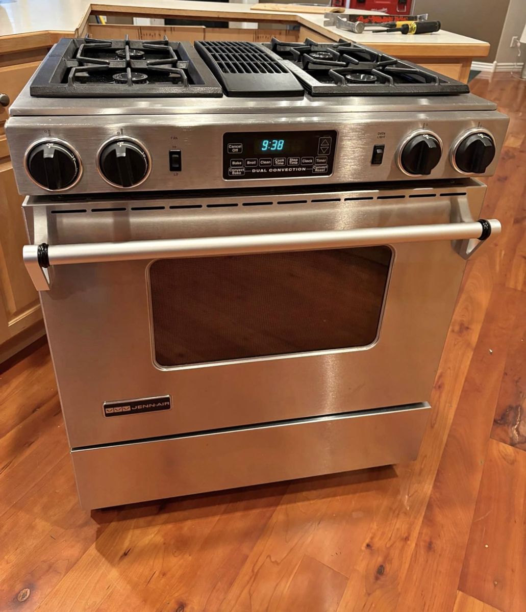 Jenn air gas stove