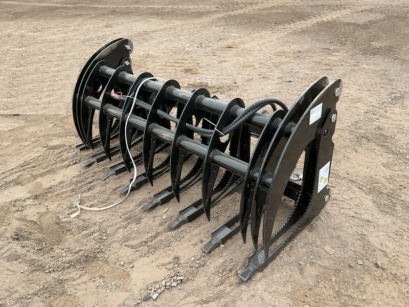 New 72  in Heavy Duty Skid Steer Root Grapple
