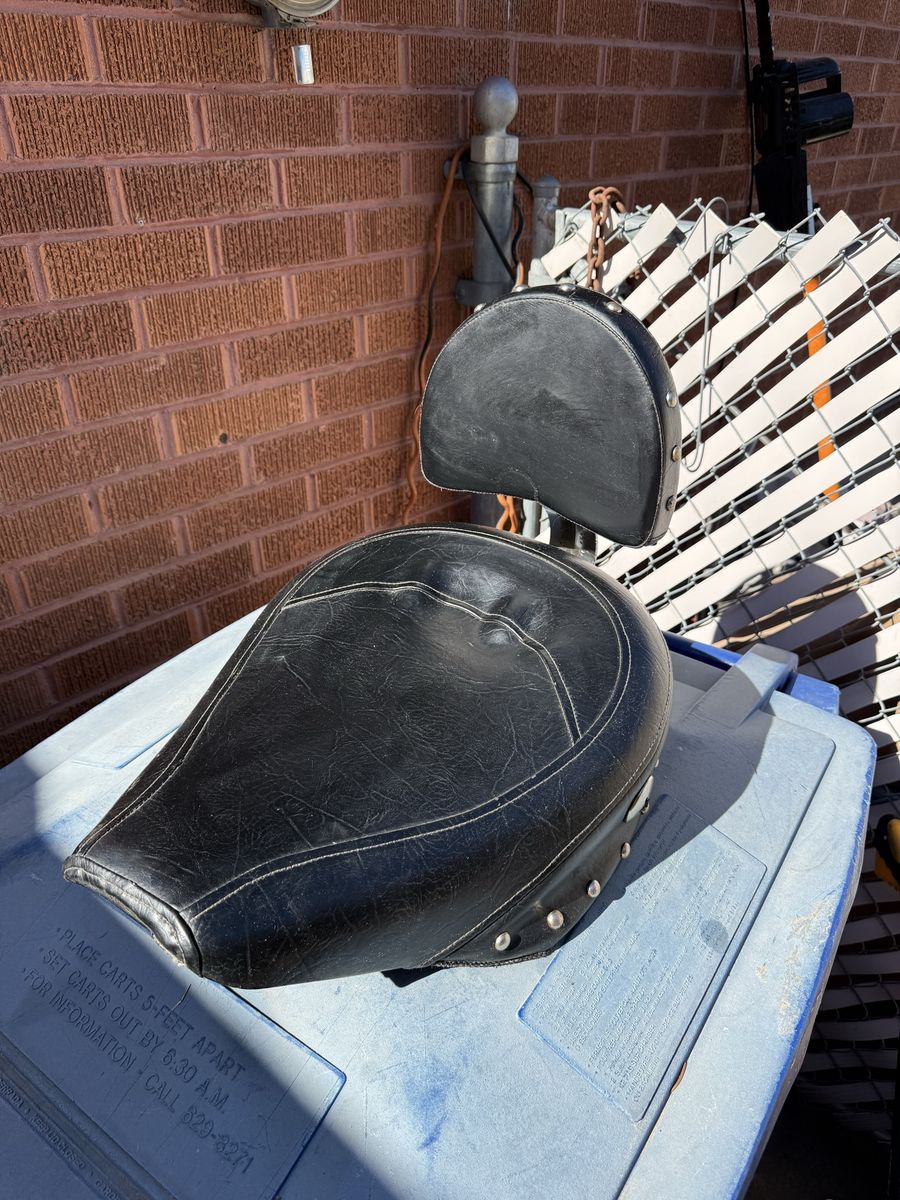 Motorcycle Seat with Backrest, Black, Studded