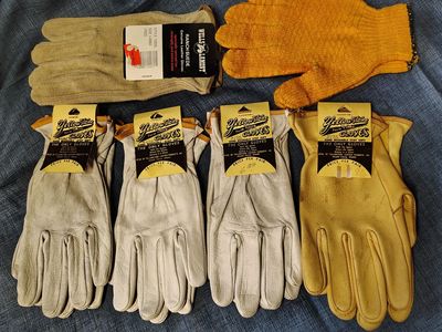 Assorted Work Gloves Bundle - Wells Lamont & Yellowstone Leather