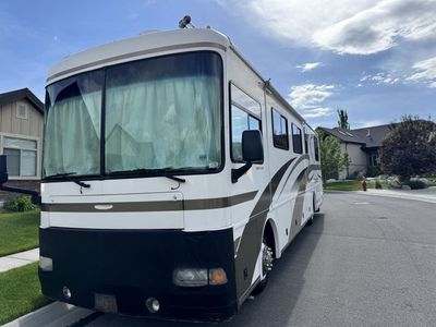 2001 Fleetwood Discovery 36T