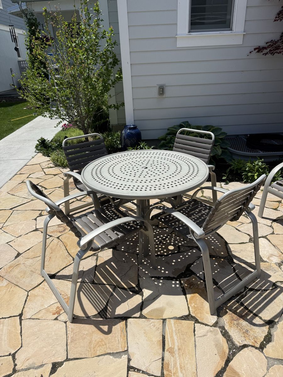 Patio furniture for cheap!