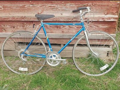 VINTAGE KHS BIKE MENS WINNER 10 SPEED LIGHT