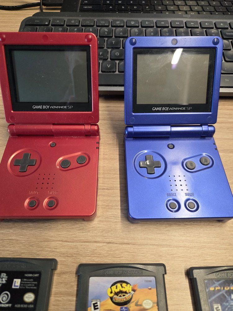 Gameboy Advance SPs