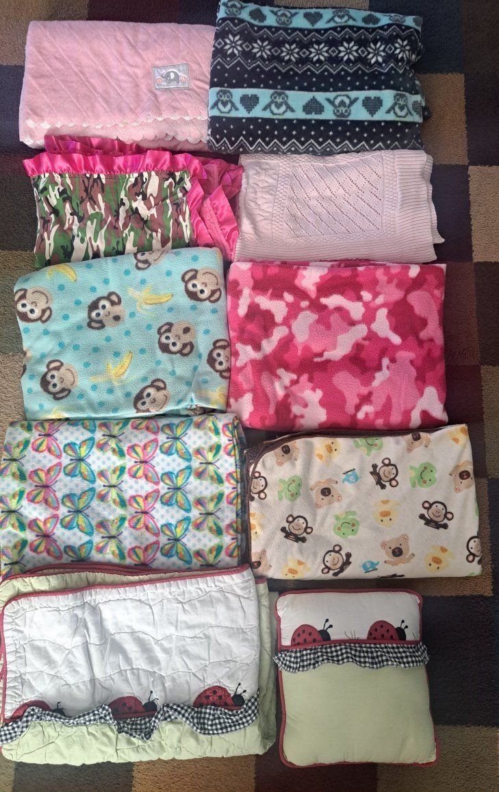 9 cute baby blankets and pillow