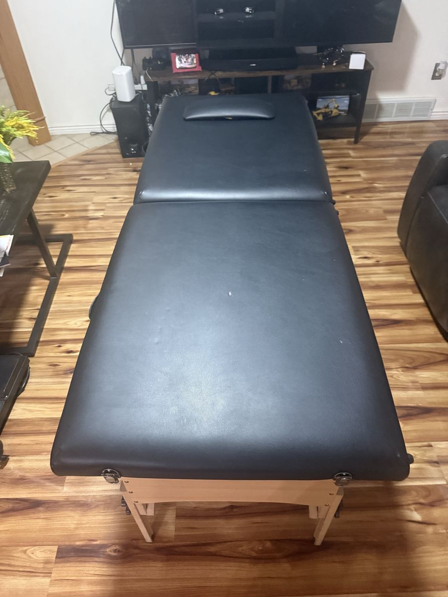 Portable Black Folding Massage Table with Face Cradle