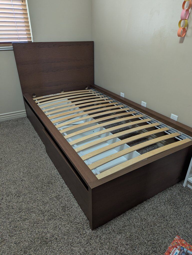 Ikea Bed frame MALM with storage drawers
