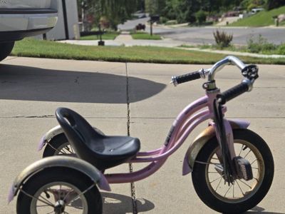 Pink Schwinn Kids Tricycle with new inner tubes - Classic Design