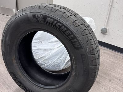 Toyota 4Runner ‘26 4 Tires****