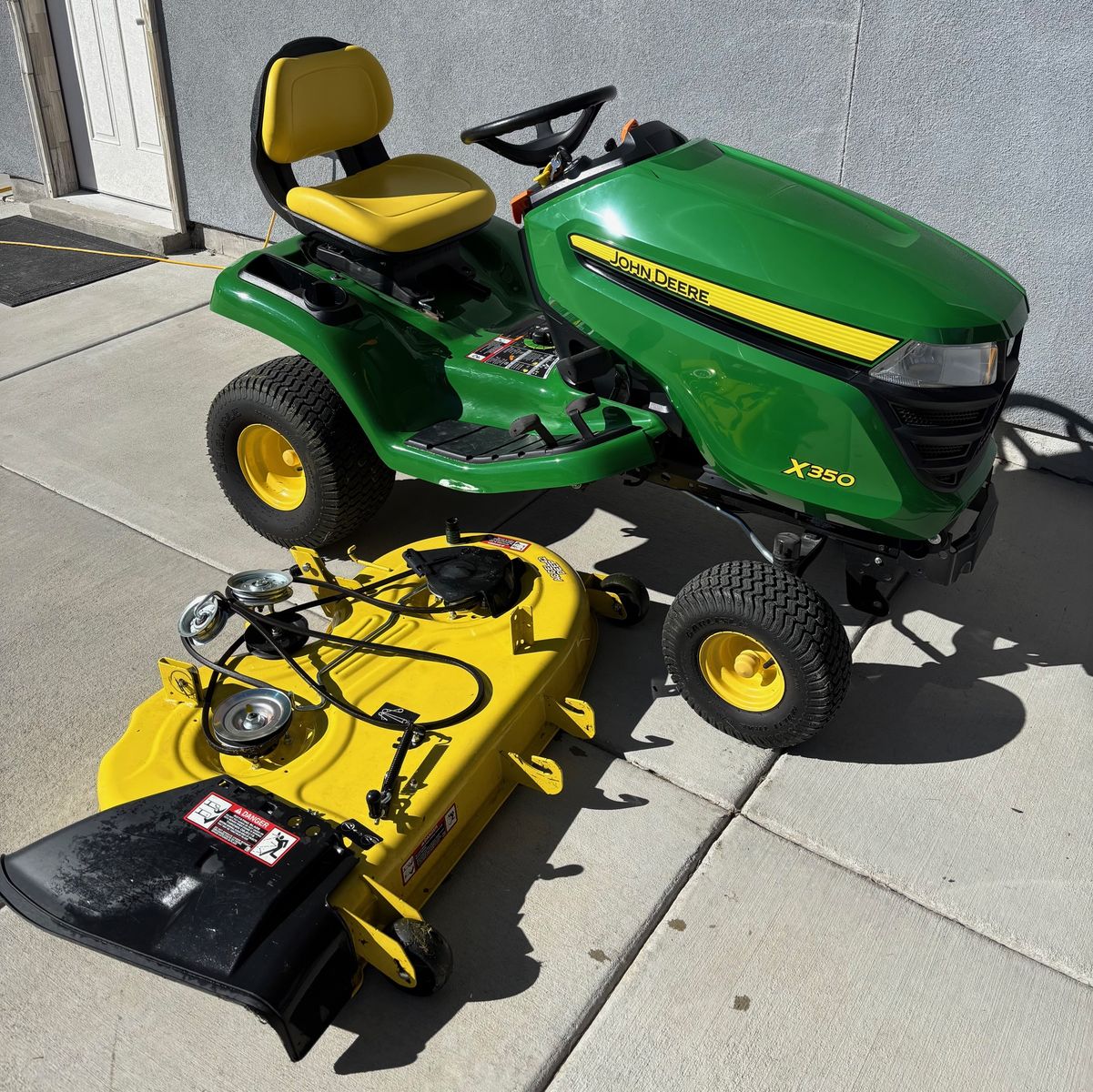 John Deere X350 Lawn Mower