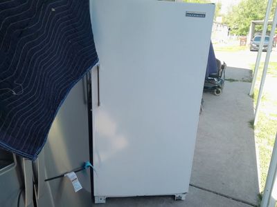 Upright Deep Freezer