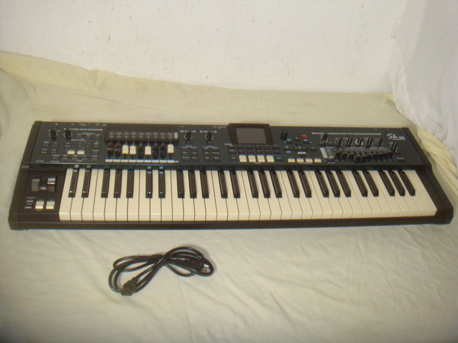 HAMMOND SK PRO 61 KEY DIGITAL KEYBOARD ORGAN WITH 4 SOUND ENGINES