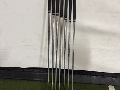 2025 Titleist t250 5-aw ns pro modus 3 x stiff shafts .5 short
