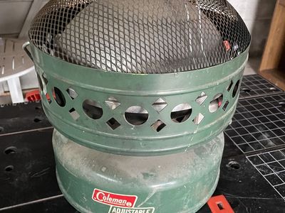 Vintage 1974 Coleman Catalytic Heater 3500BTU 5...