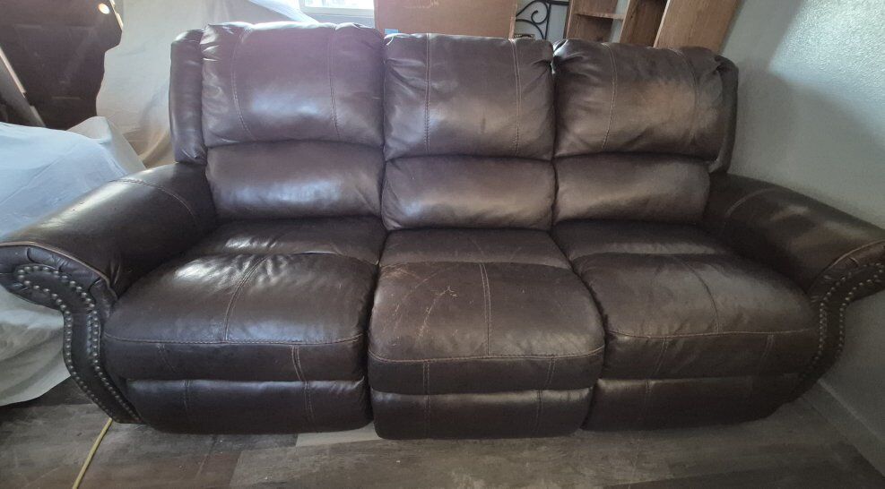 Power Reclining, Leather Couch, Price Reduced