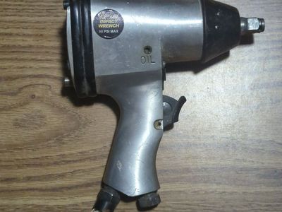 Central Pneumatic 1/2" Air Impact Wrench