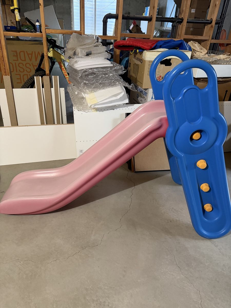 Kids Plastic Freestanding Playground Slide - Pink and Blue