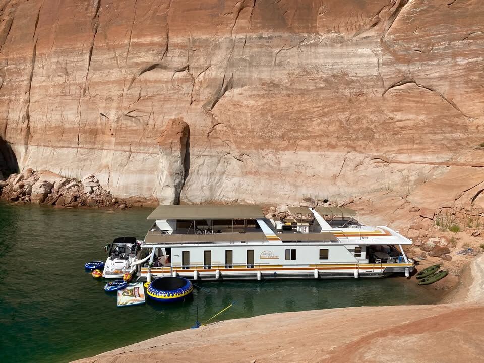 “Canyon Odyssey” - Luxury Houseboat Co-Ownership Opportunity