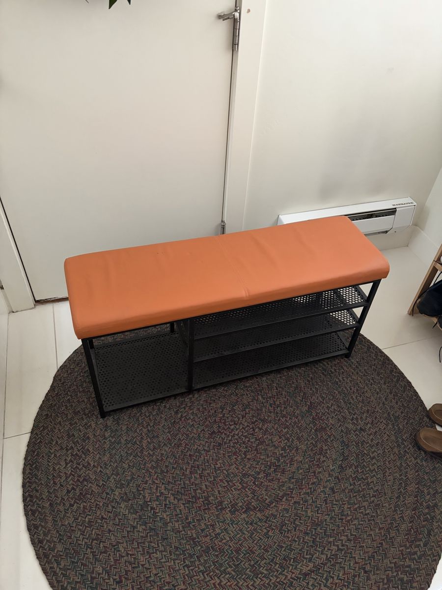 Shoe rack bench