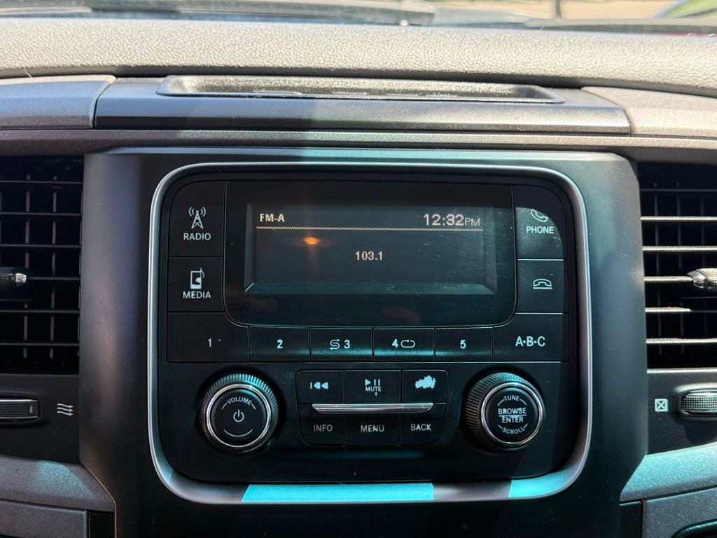 Main image 17
