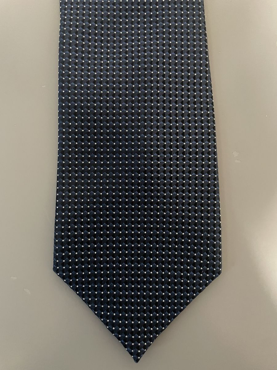Calvin Klein 100% Silk Neck Tie