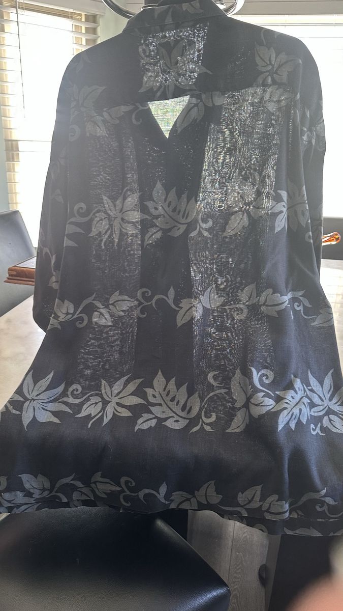 Tommy Bahama Men's Black Linen Relaxed Fit Hawaiian Camp Shirt XXL Floral Print