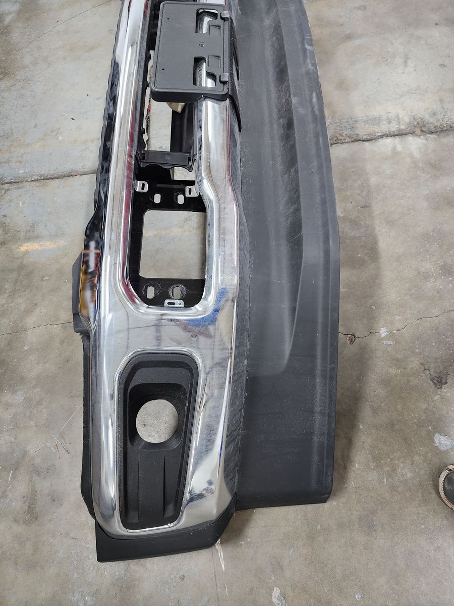 Main image 3