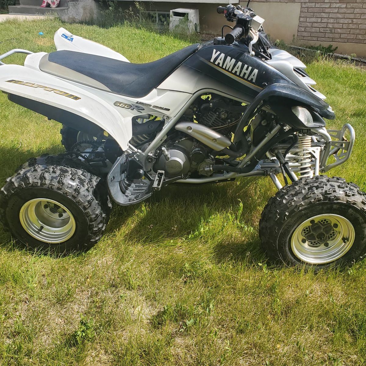2001 Yamaha Raptor 660