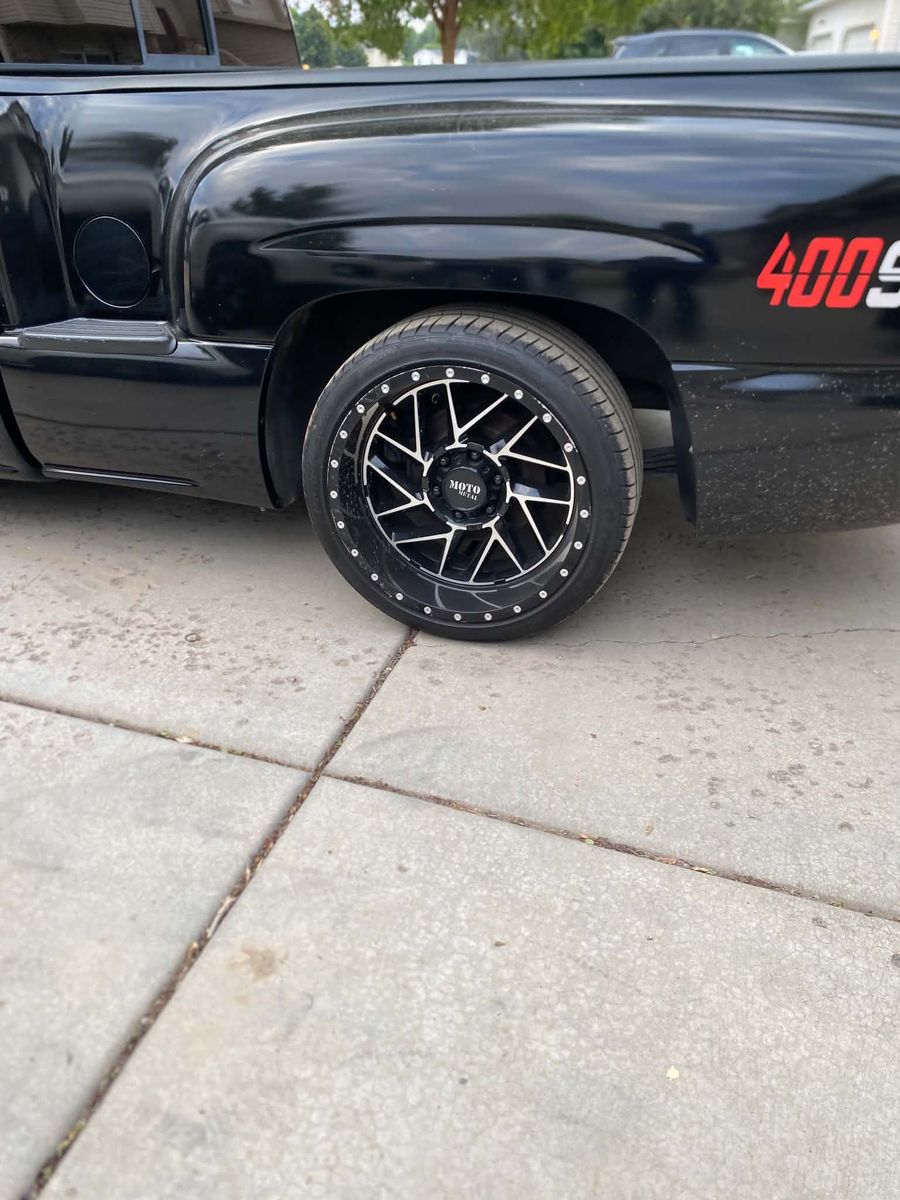 20” moto metal wheels