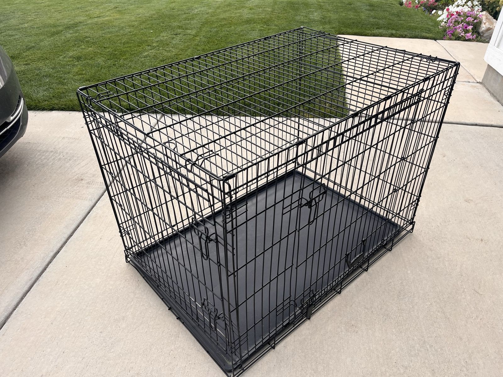 Large Wire Metal Dog Crate Kennel with Removable Plastic Pan