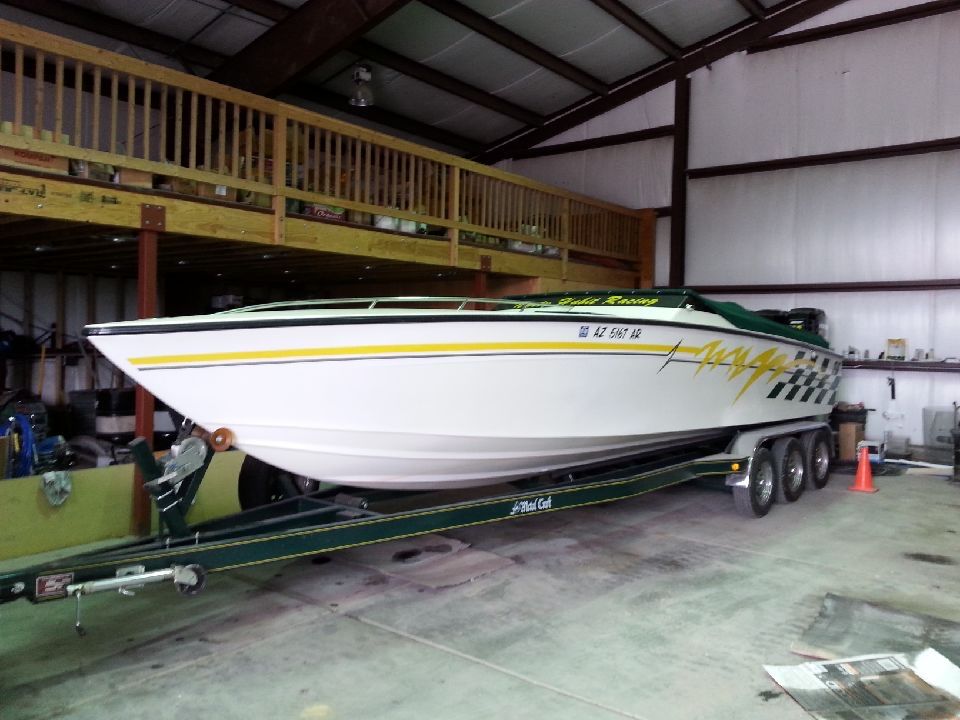 28’ Saber Offshore Boat