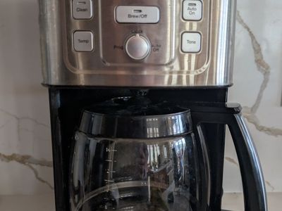 Cuisinart Brew Central 14-Cup Programmable Coffee Maker (Model CBC-7000PC)