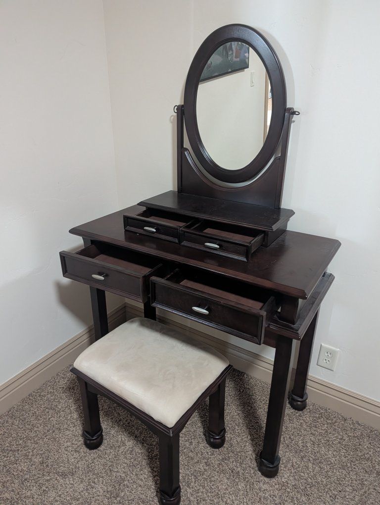 Main image 2