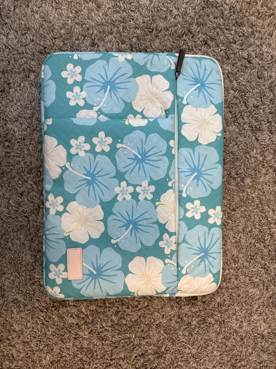 Canvaslove Blue & White Hibiscus Floral Print Padded Laptop Sleeve Case