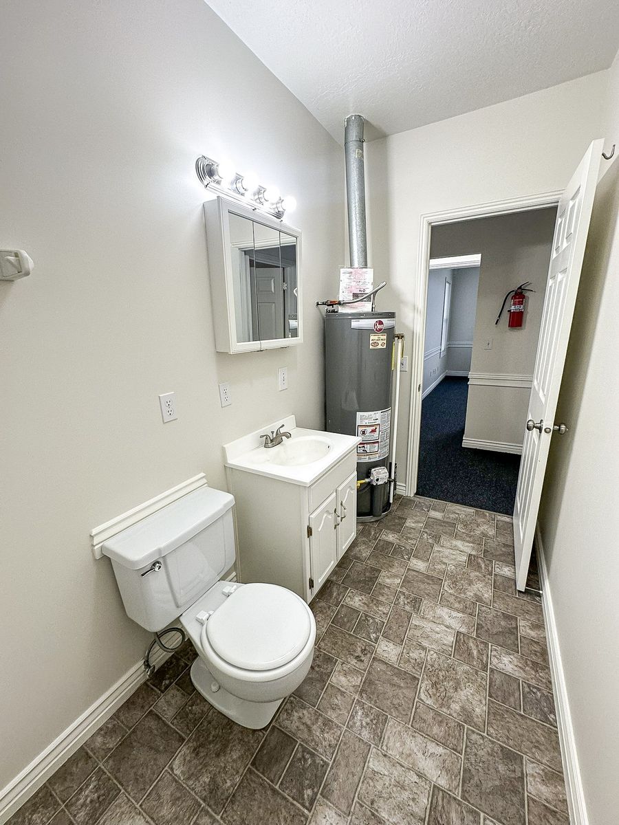 Main image 13