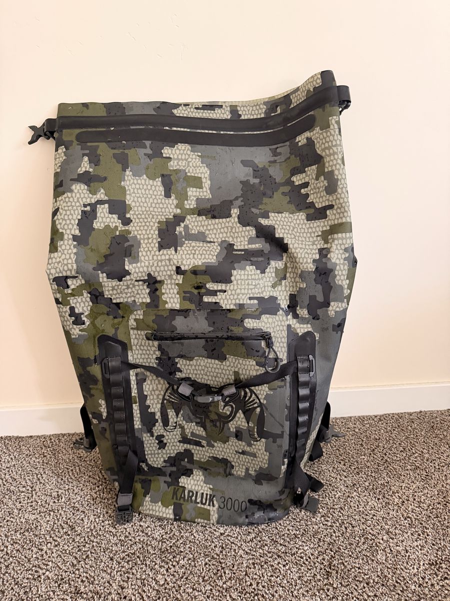 Kuiu karluk 3000 dry backpack