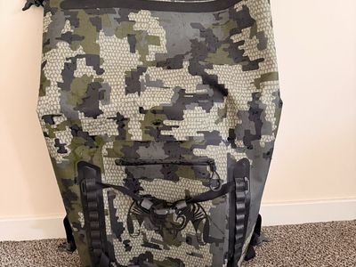 Kuiu karluk 3000 dry backpack