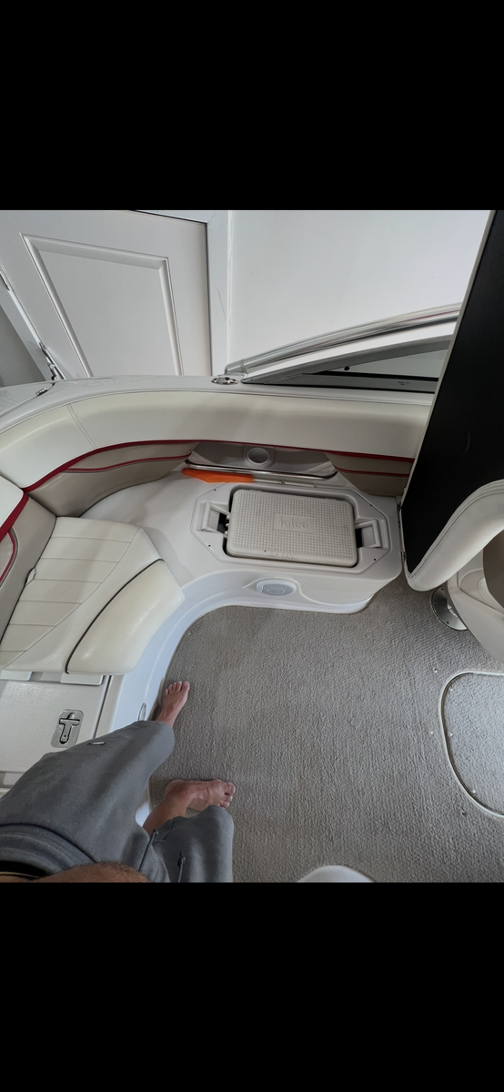 Main image 6