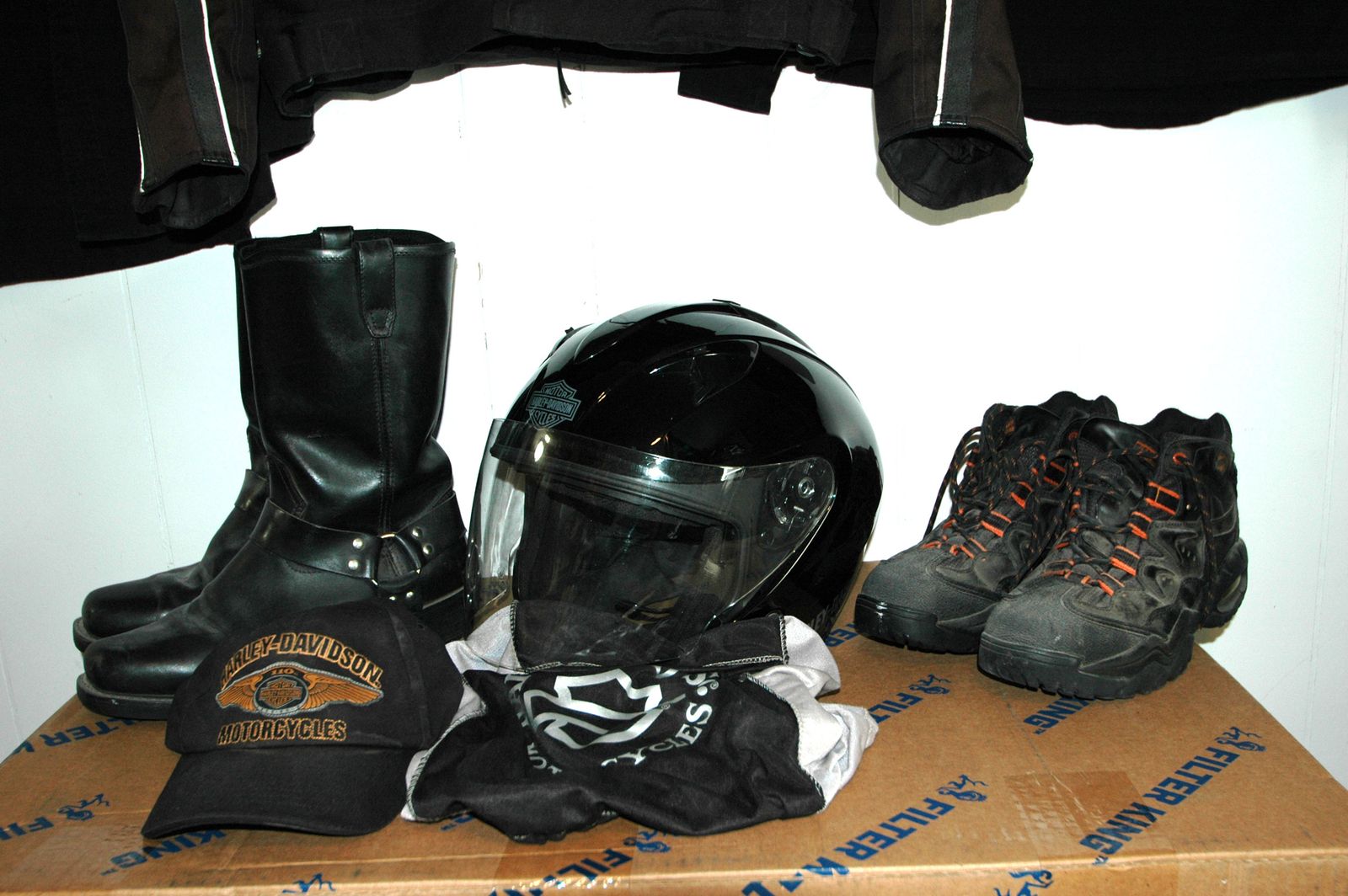 Main image 3