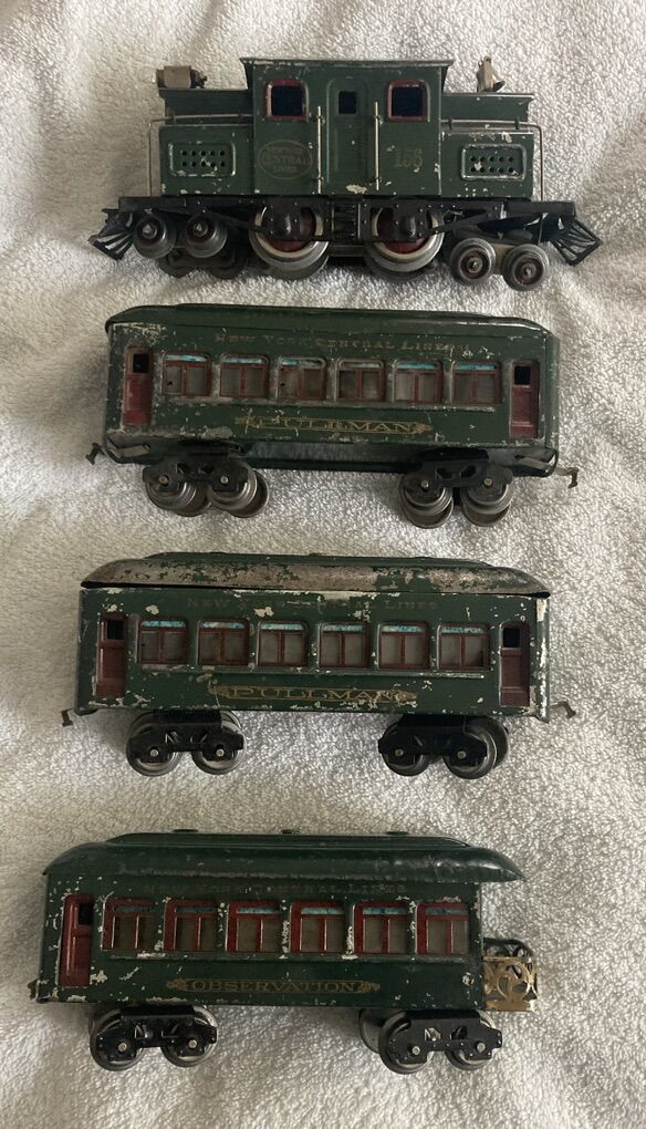 Lionel Prewar #156 Locomotive And Passenger Set