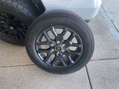Platinum Toyota Tundra Tires/Rims