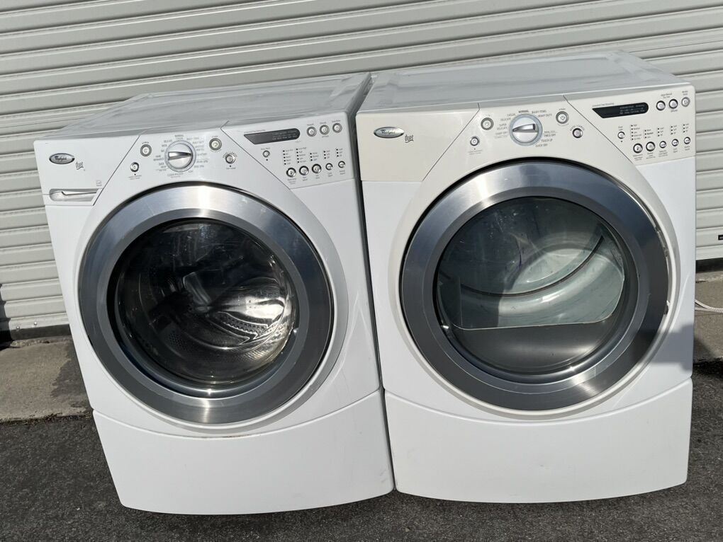 Whirlpool Duet Washer & Gas Dryer With Wrinkle Control And Steam-Free Local Delivery.