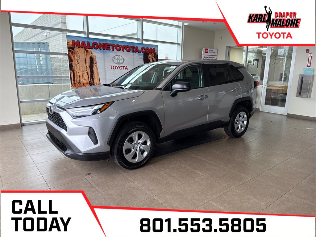2024 Toyota RAV4 LE