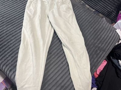 Cat & Jack Cream Joggers Sweatpants Size (10/12)
